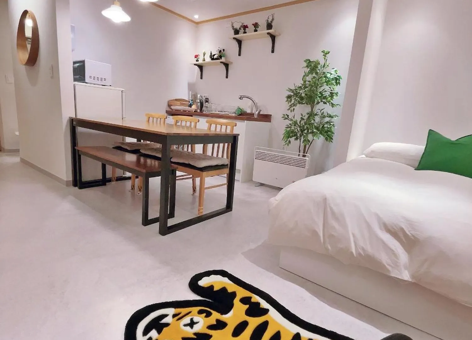 New Open Hongdae Tiger House Apartment Seoul